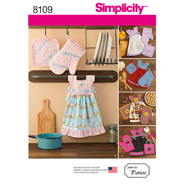 Simplicity Sewing Pattern 8109 Towel Dresses, Pot Holders and Oven Mitts